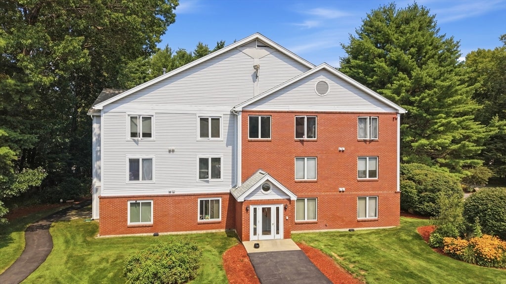 1 Timberwood Dr 206