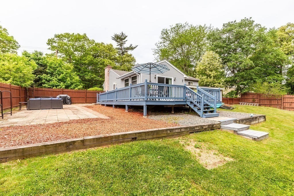 186 Pleasant St