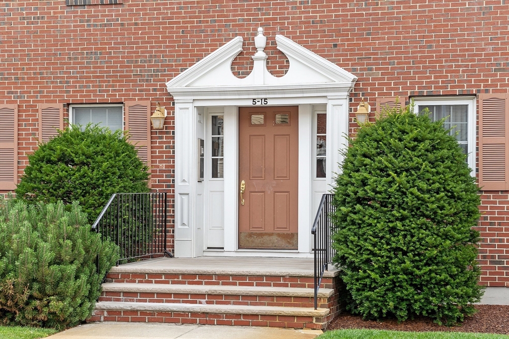 13 Weatherly Drive 13