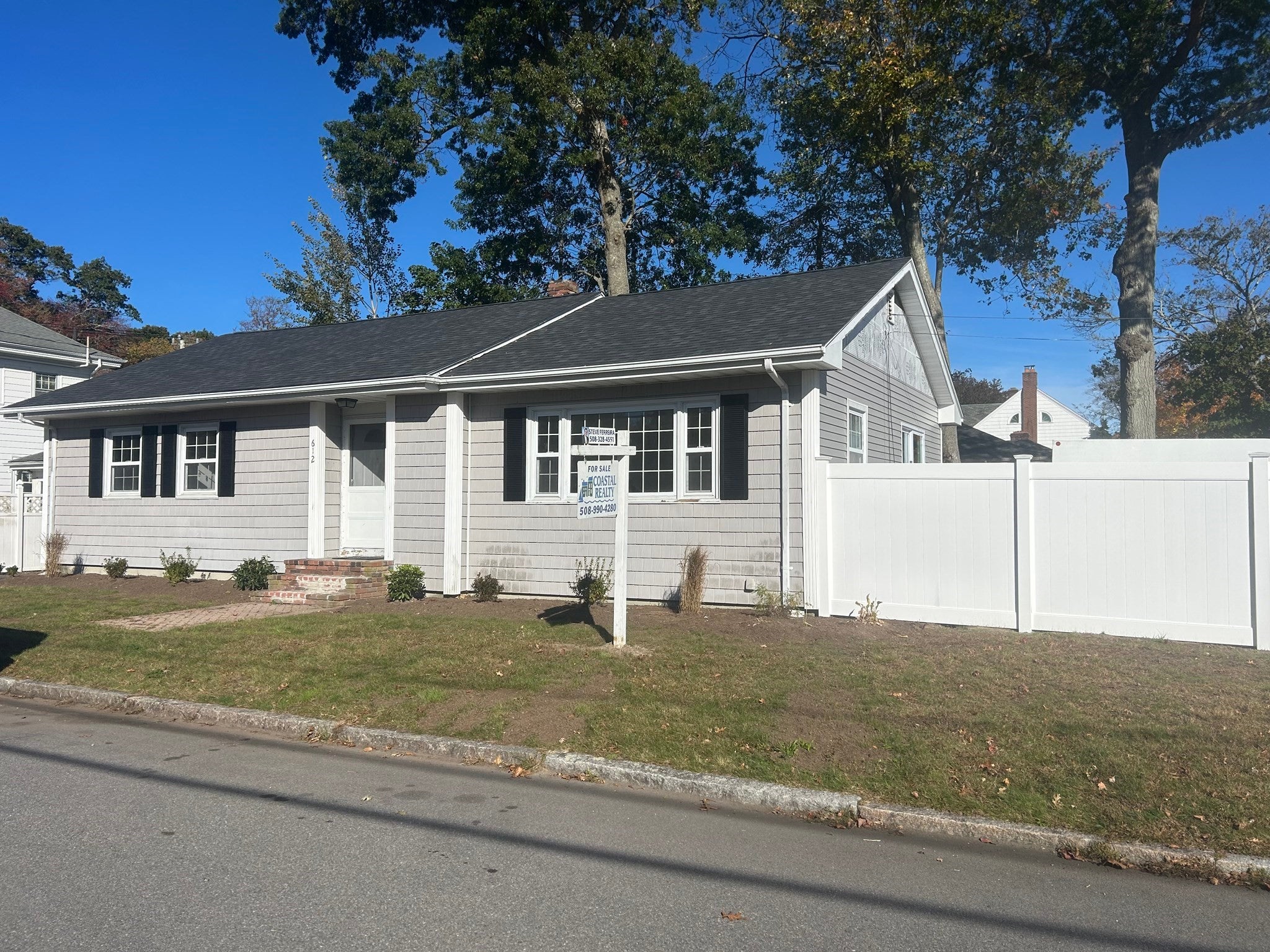 Photo of 612 Whittier St, New Bedford, MA