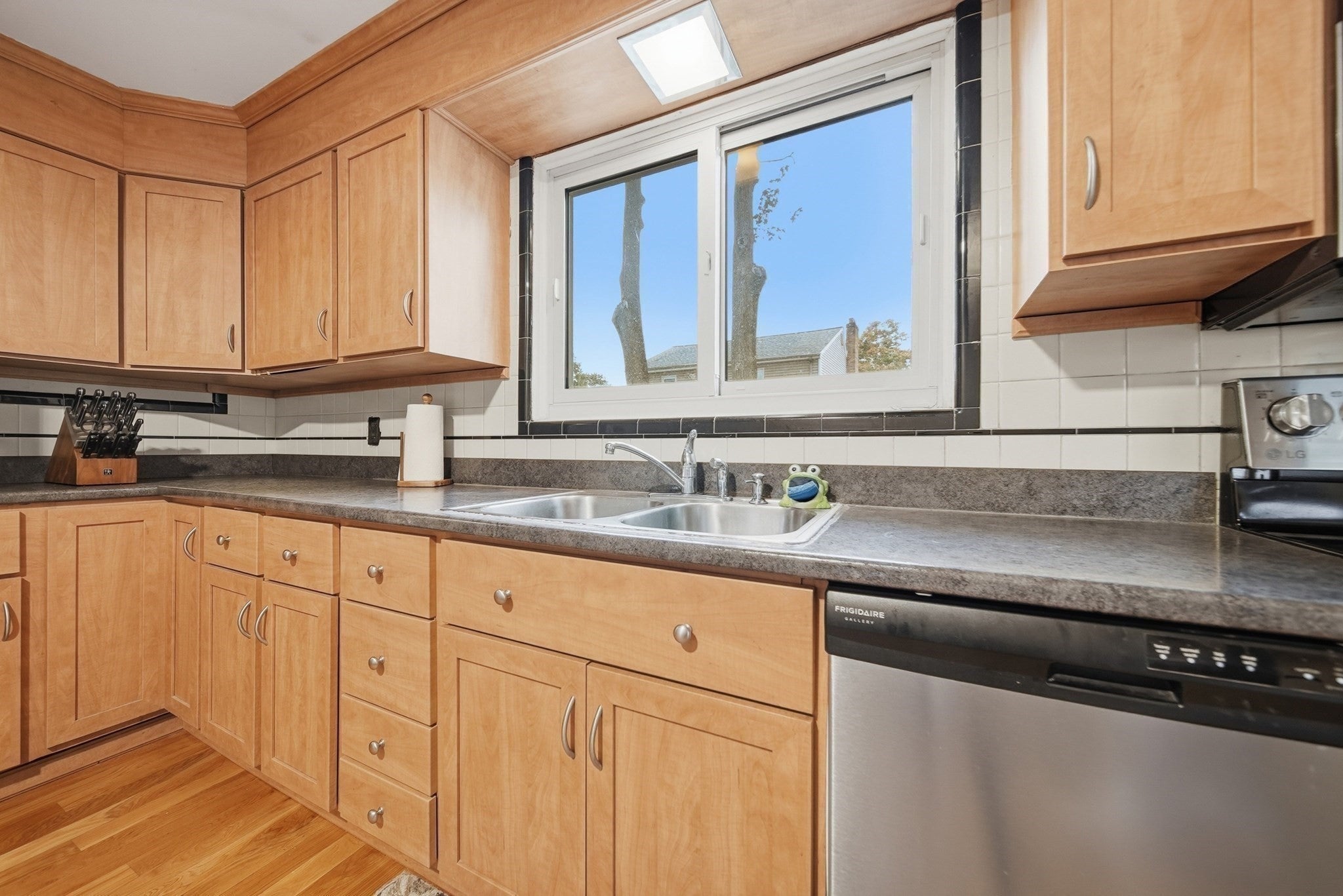 74 Plimpton Ave, Norwood, MA, 74 Plimpton Ave, Norwood, MA Photo #4