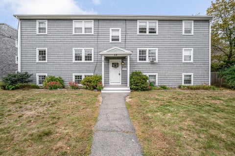 Photo of 20 Beacon Ave #1, Newburyport, MA 01950 (MLS # 73583043)