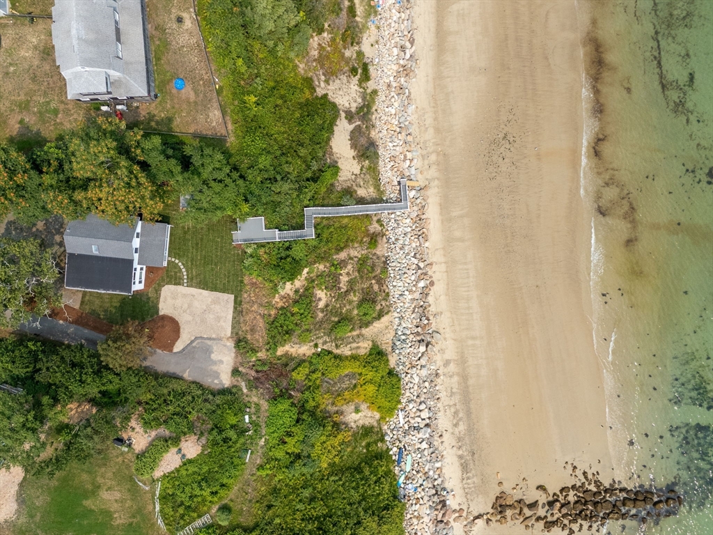 91 Manomet Ave