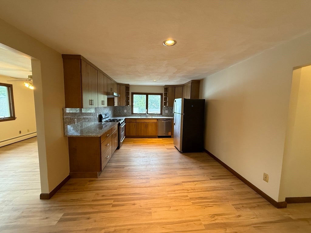 54 Pleasant St #B, Wareham, MA, 54 Pleasant St #B, Wareham, MA Photo #9