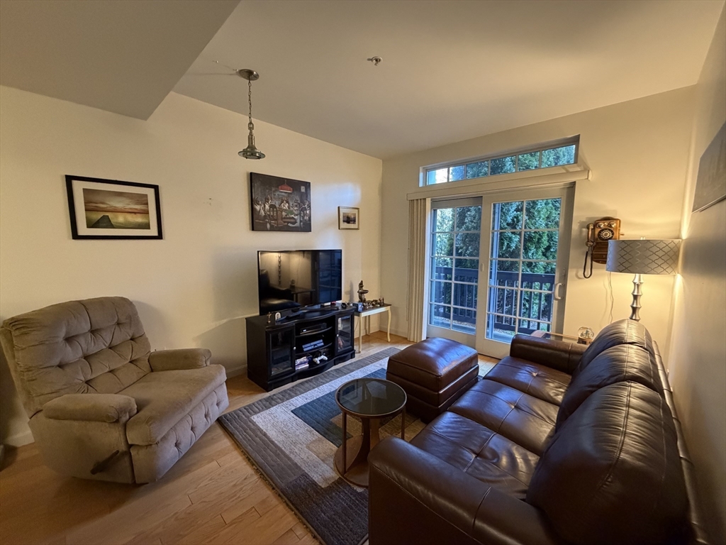 501 Commerce Drive 3-119