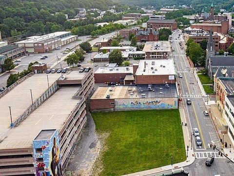 Photo of 520 Main St, Fitchburg, MA 01420 (MLS # 73474030)