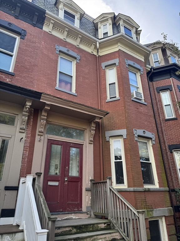 11 Savin Hill Ave