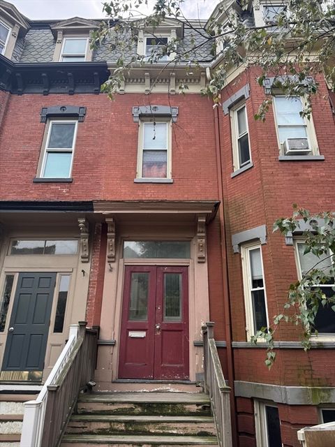 11 Savin Hill Ave Boston MA 02125