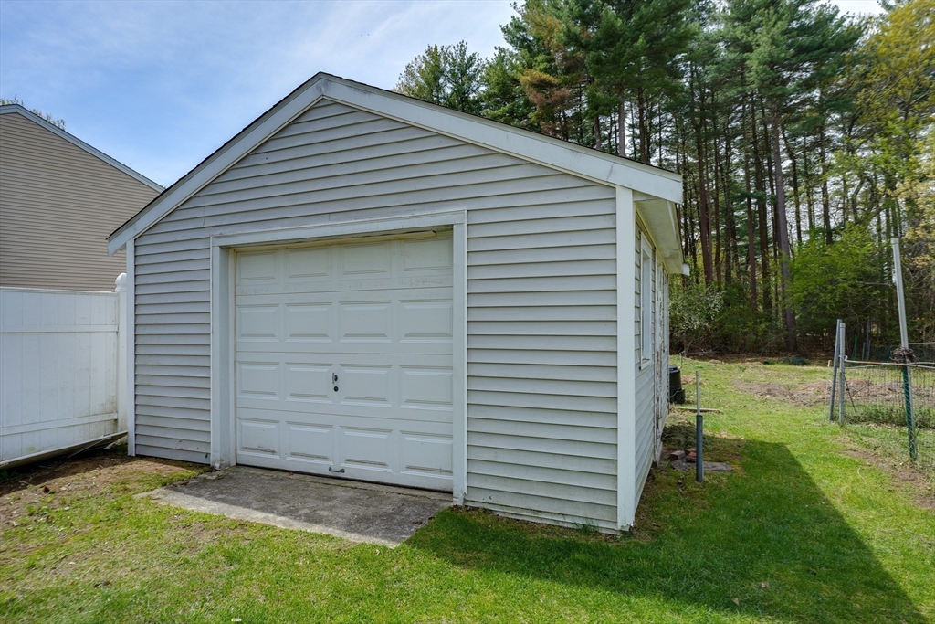 26 Frederick Circle, Tewksbury, MA Photo #20
