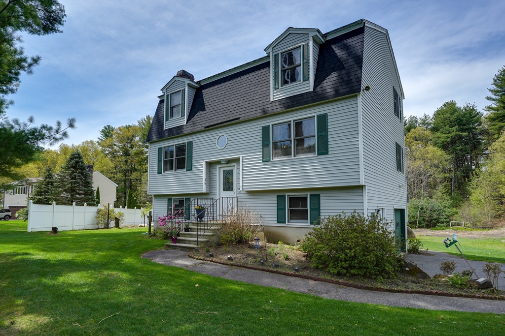 26 Frederick Circle, Tewksbury, MA Photo #1