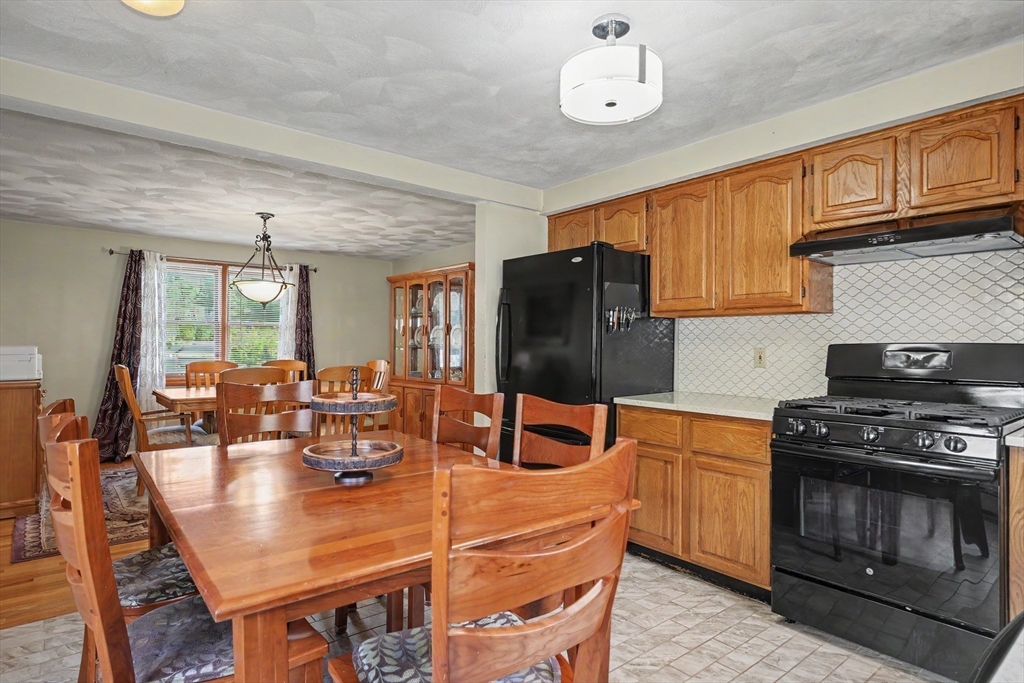 26 Frederick Circle, Tewksbury, MA Photo #6