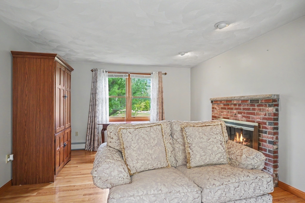 26 Frederick Circle, Tewksbury, MA Photo #10