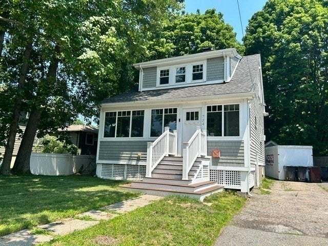 724 East Street