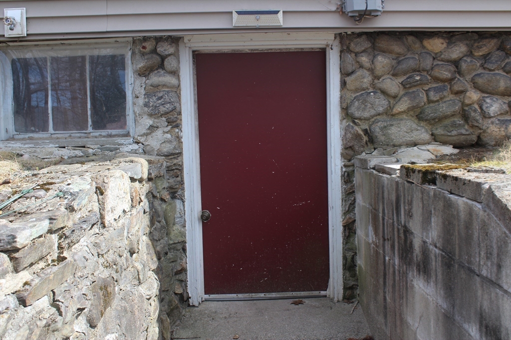 19 Otis Street