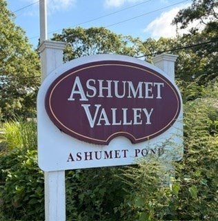18 Fordham Rd, Falmouth, MA Photo #2