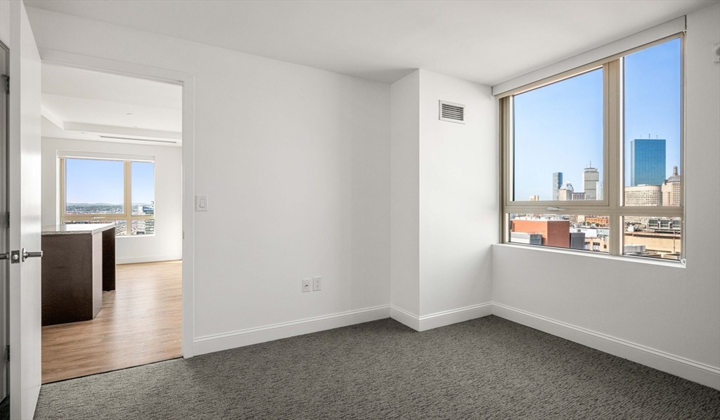 99 Kneeland St 1001