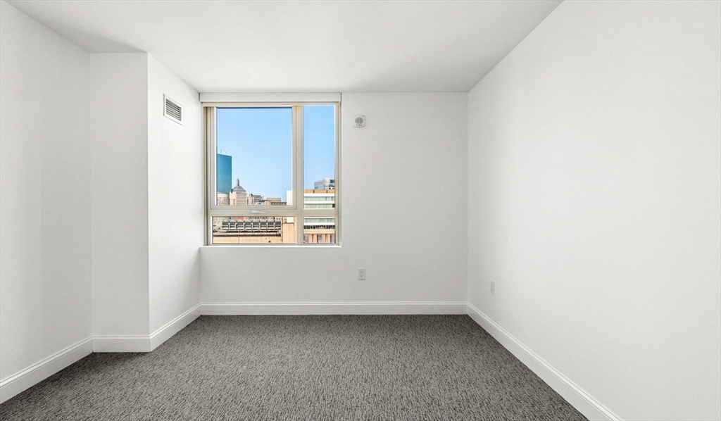 99 Kneeland St 1001
