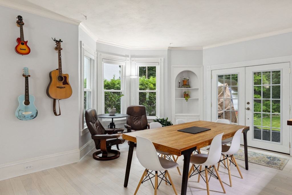 Longmeadow, Massachusetts 01106, United States, 3 Bedrooms Bedrooms, ,3 BathroomsBathrooms,Residential,Active,150458