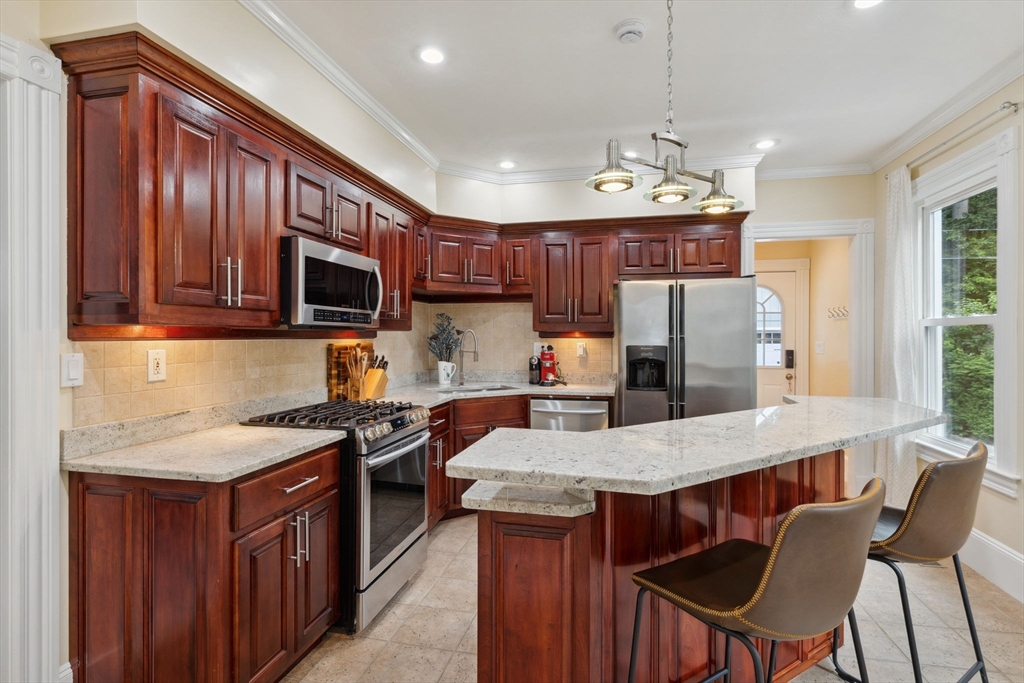 Longmeadow, Massachusetts 01106, United States, 3 Bedrooms Bedrooms, ,3 BathroomsBathrooms,Residential,Active,150458