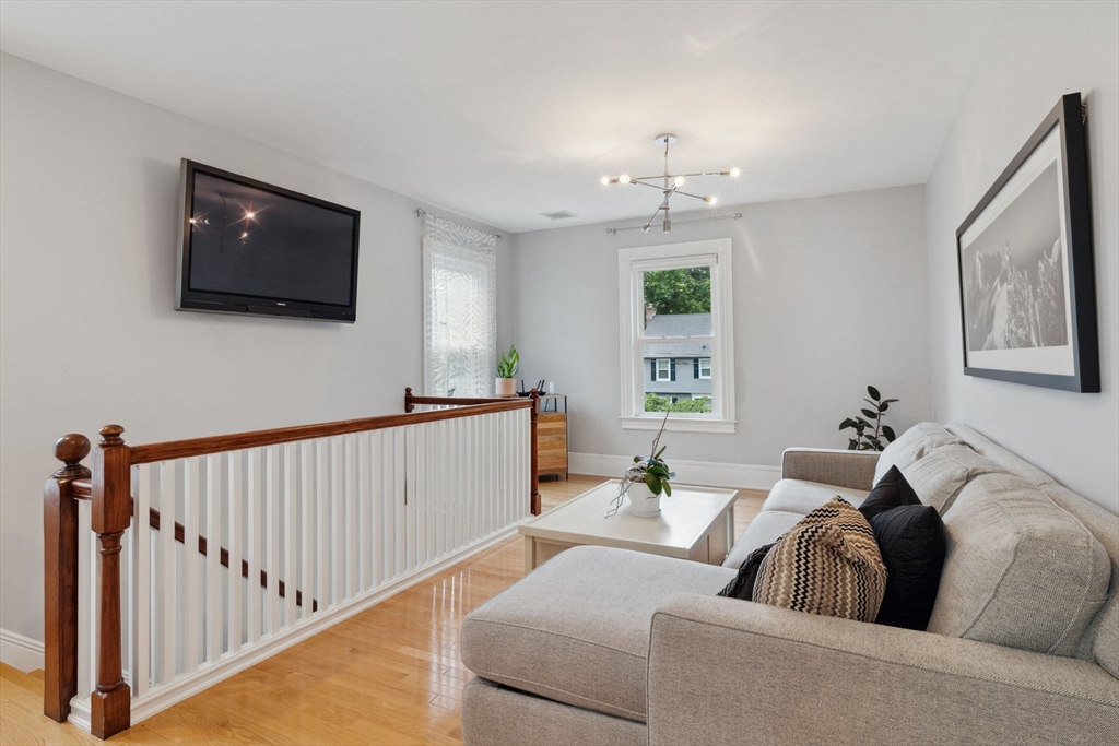 Longmeadow, Massachusetts 01106, United States, 3 Bedrooms Bedrooms, ,3 BathroomsBathrooms,Residential,Active,150458