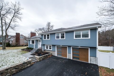 Photo of 26 Harris Ave #26, Wellesley, MA 02481 (MLS # 73468139)