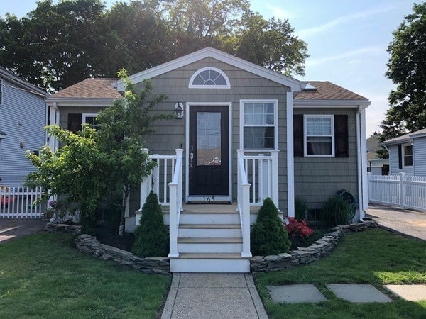 Photo of 165 R Albatross Rd, Quincy, MA
