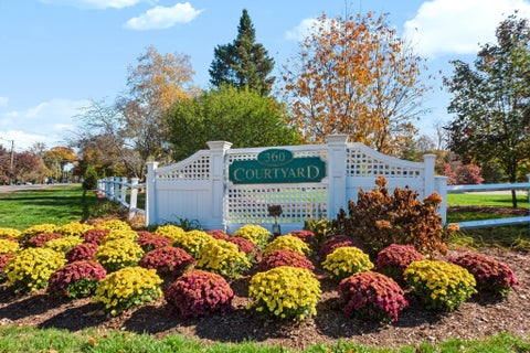 Photo of 360 Littleton Rd #B2, Chelmsford, MA 01824 (MLS # 73597185)