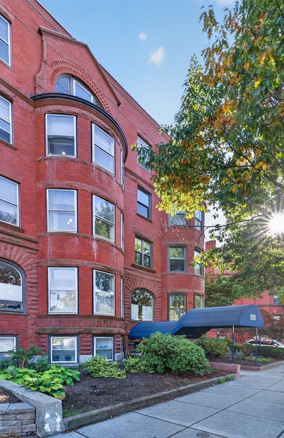 1051 Beacon St 8