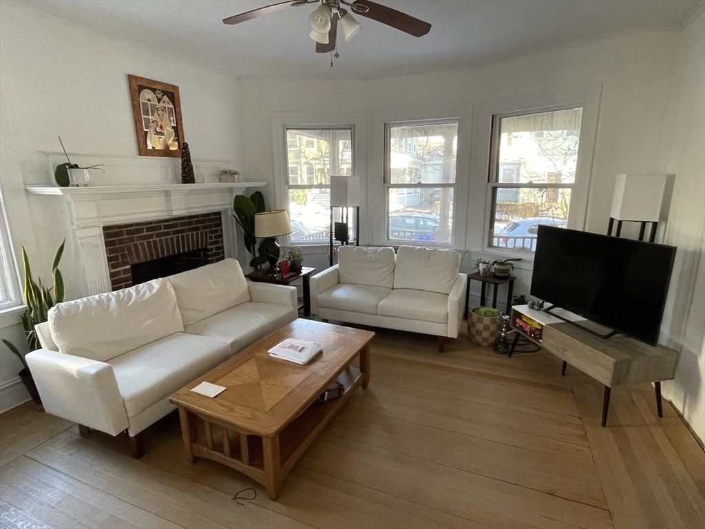 12 Naples House