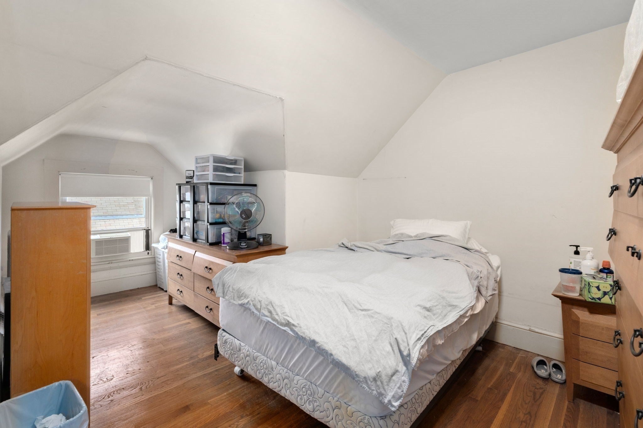 5 Marlboro St, Belmont, MA Photo #16