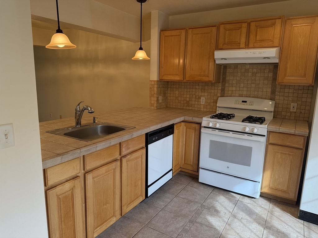 6 Lilac Court 6