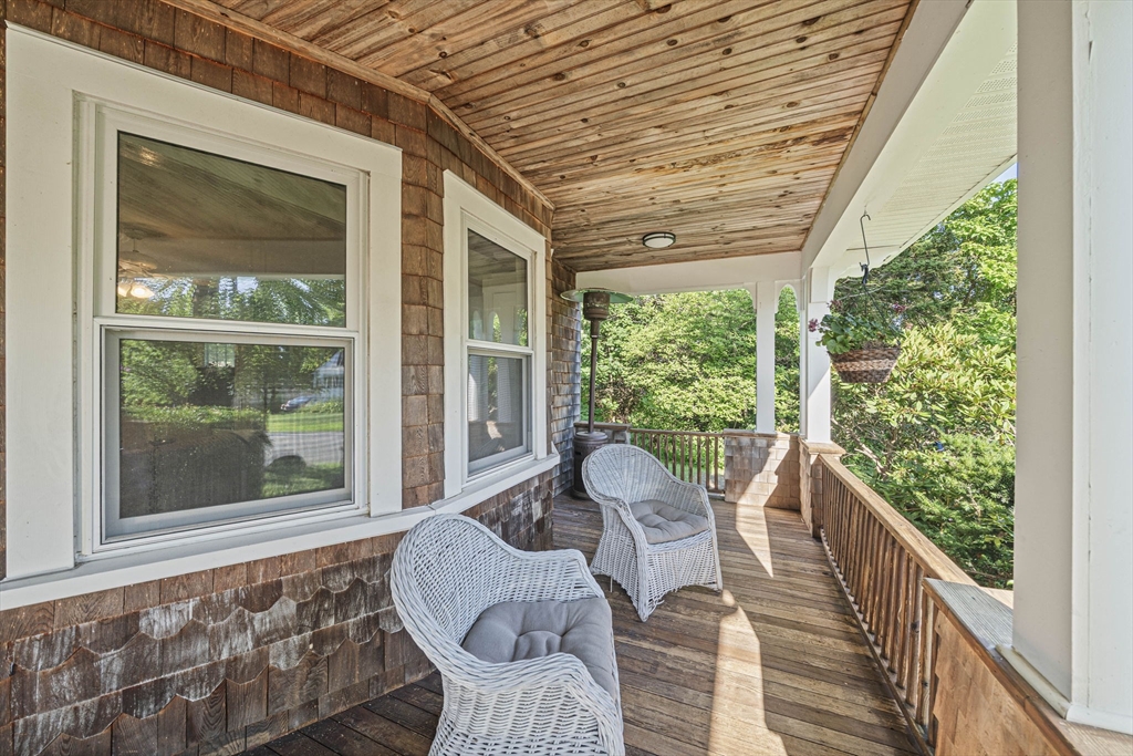 54 Brook Rd