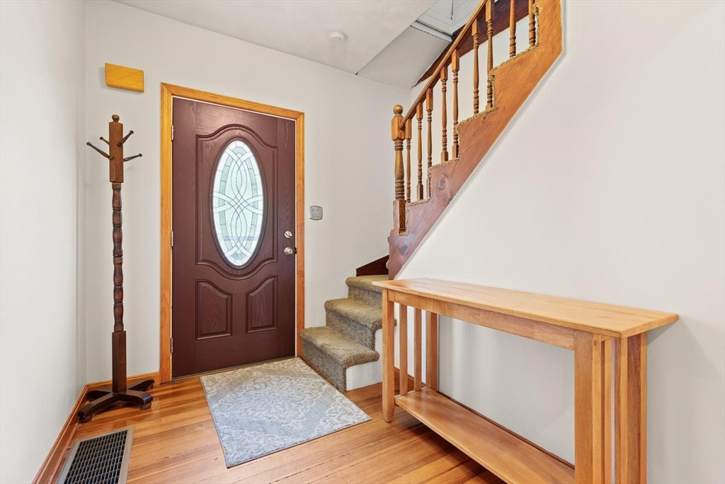 33 Ledge Street
