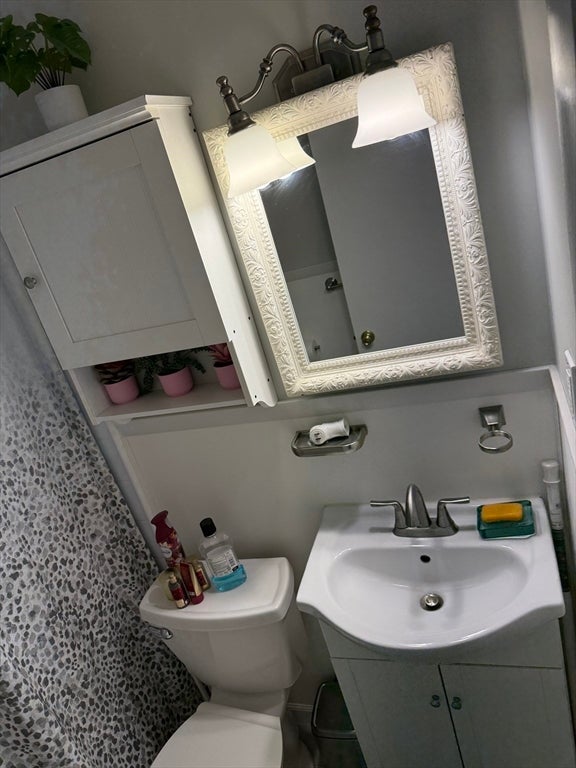 416 Belgrade Ave #6, Boston, MA Photo #12