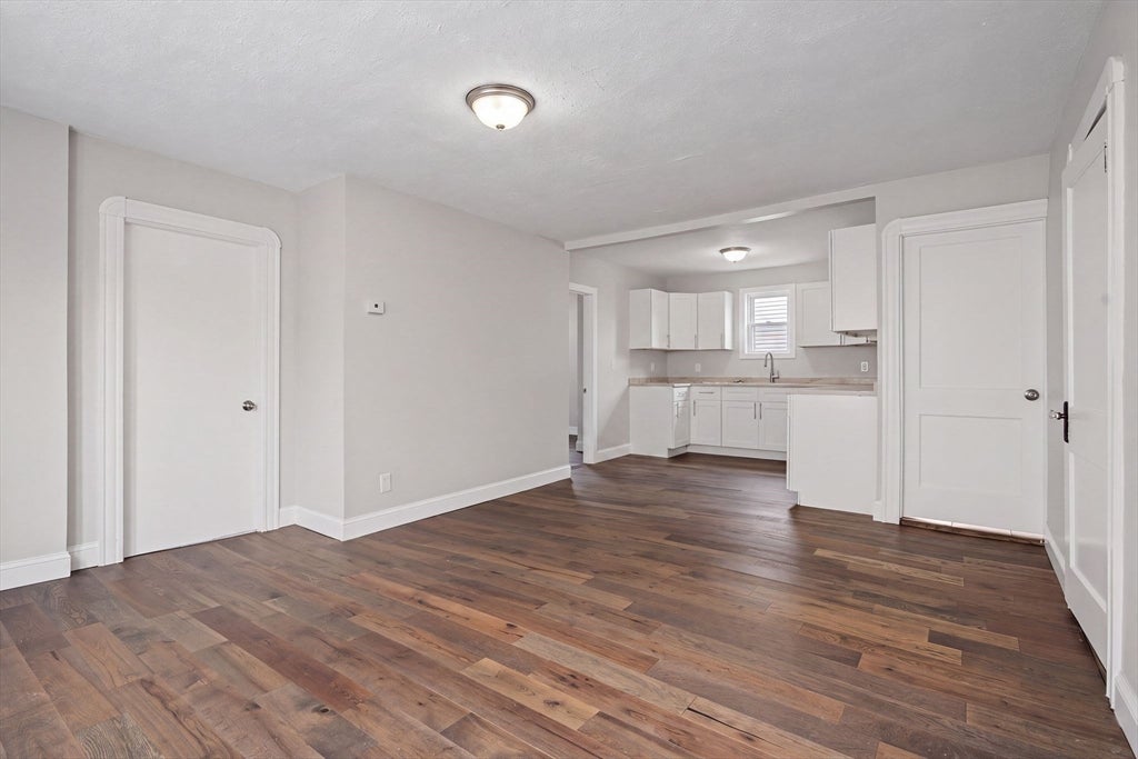 10 Carlisa Dr, Fall River, MA, 10 Carlisa Dr, Fall River, MA Photo #4