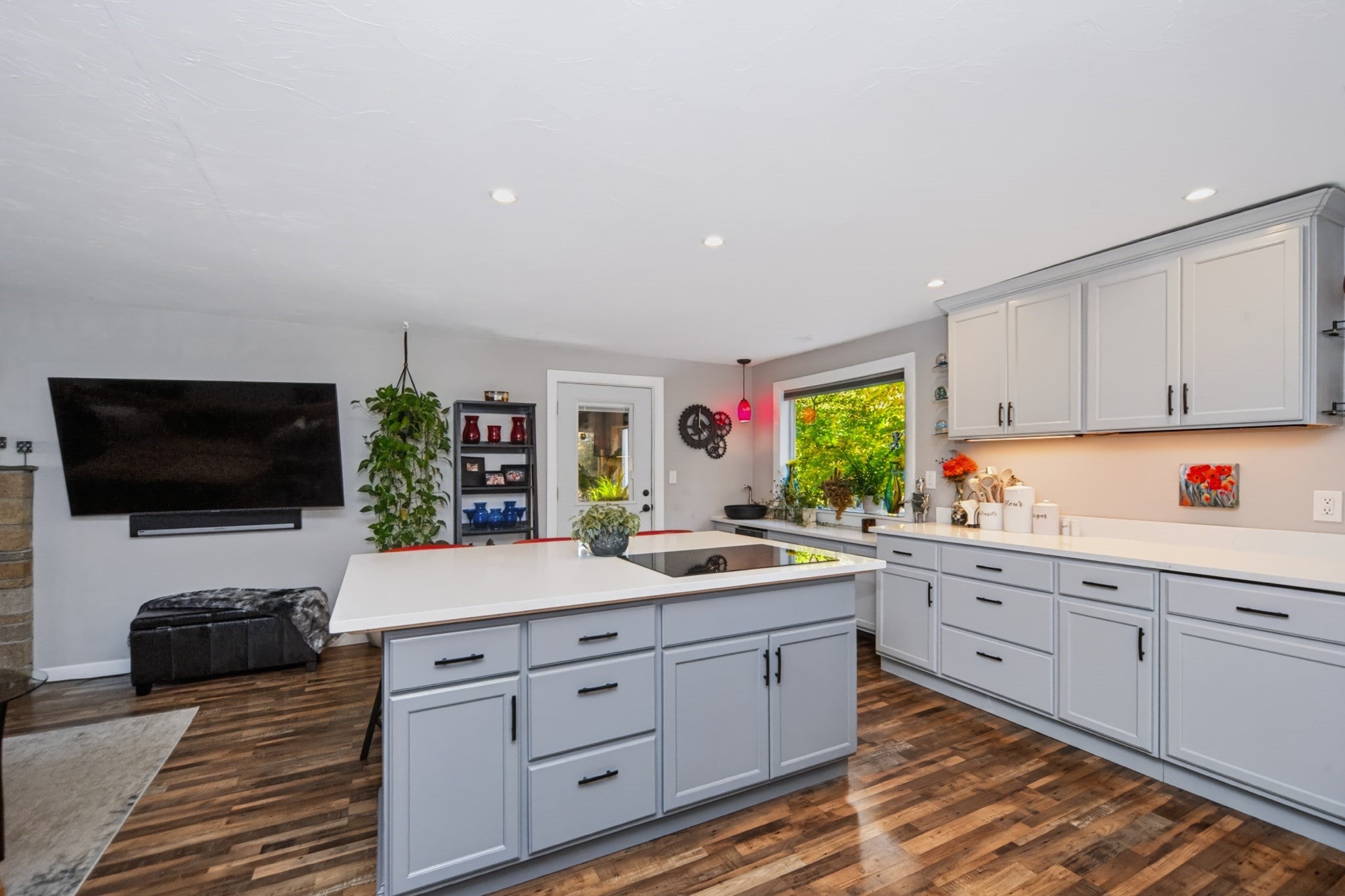 8 Clearview Dr, Marlborough, MA, 8 Clearview Dr, Marlborough, MA Photo #6