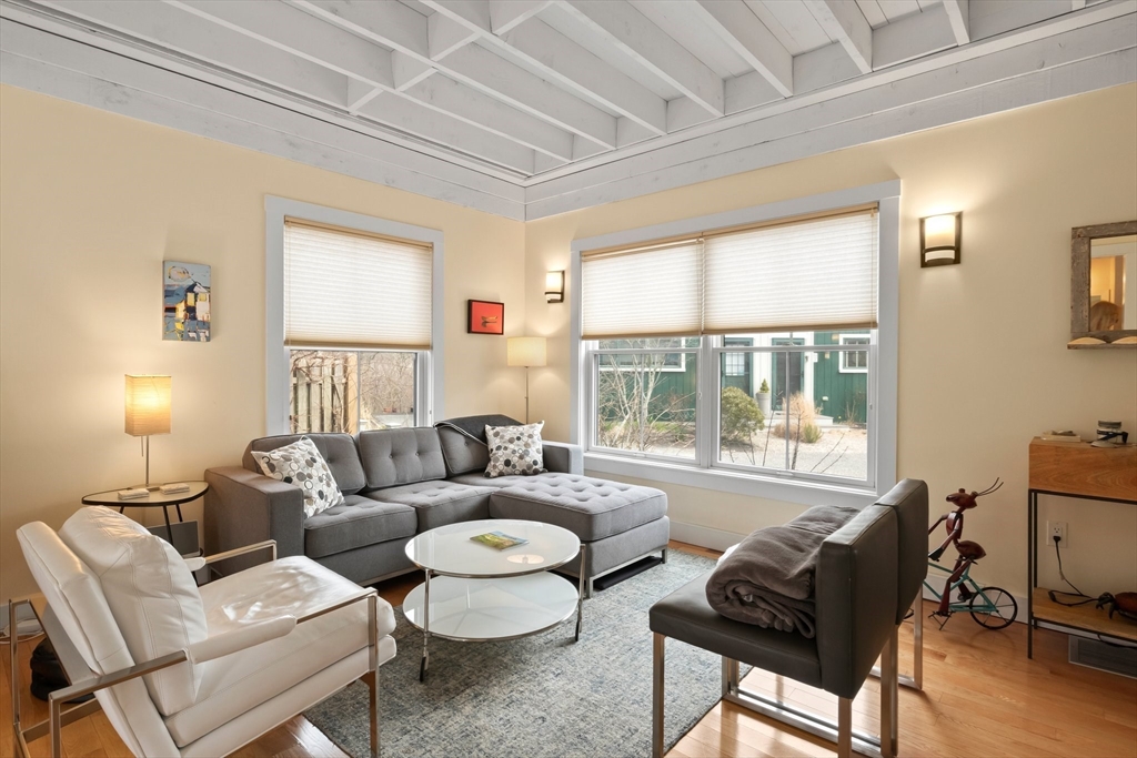 16 Meadow Road Unit 16