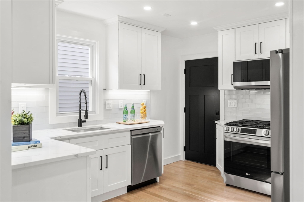 63 Oak St 3