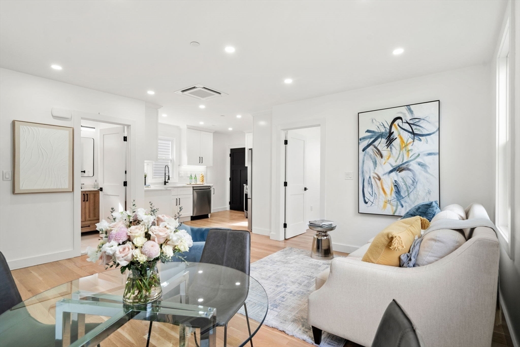 63 Oak St 3