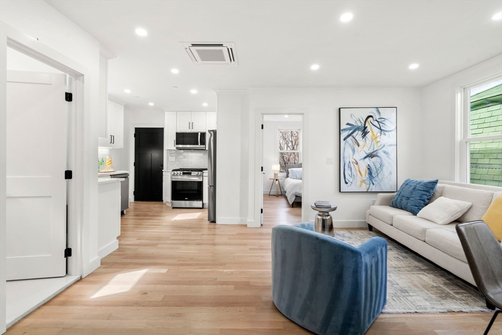 63 Oak St 3