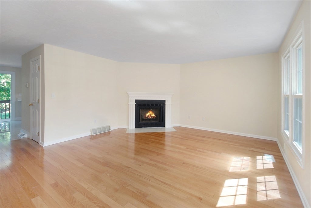 98 Heritage Dr #98, Tewksbury, MA Photo #15