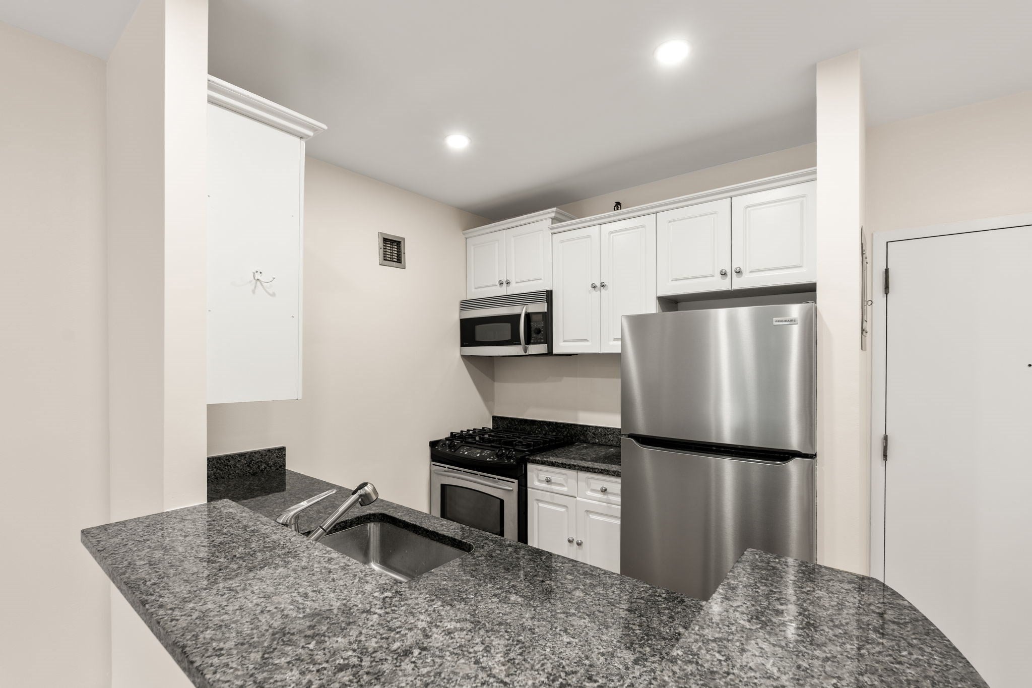 42 8th St #1104, Boston, MA, 42 8th St #1104, Boston, MA Photo #12