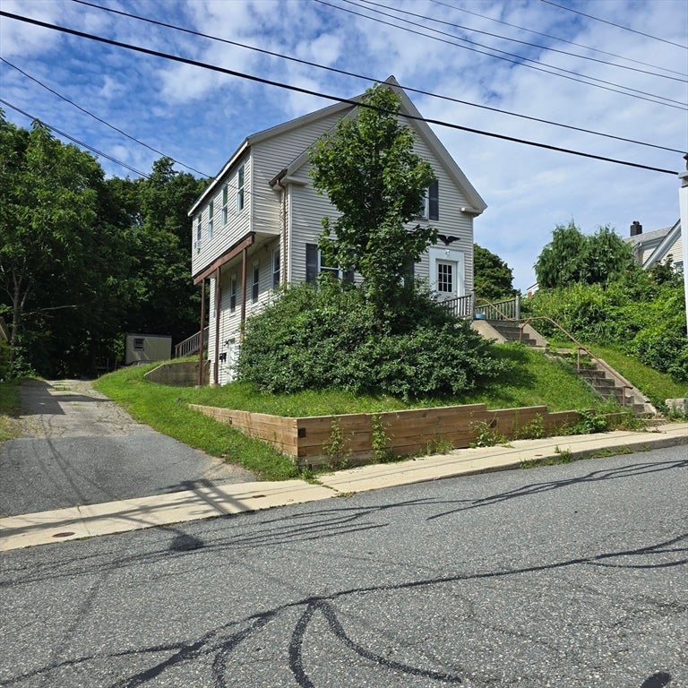 43 Mayflower St, Plymouth, MA Photo #1