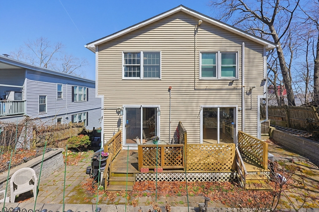 150 Webster Ave 3