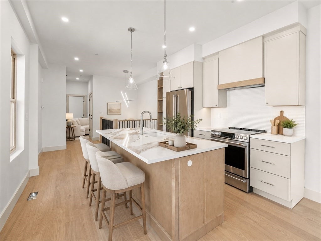 17 Princeton St 1A