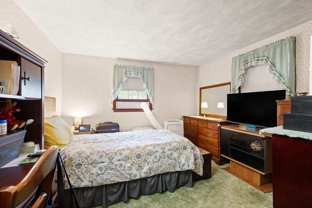 35 Marston St, Tewksbury, MA Photo #15