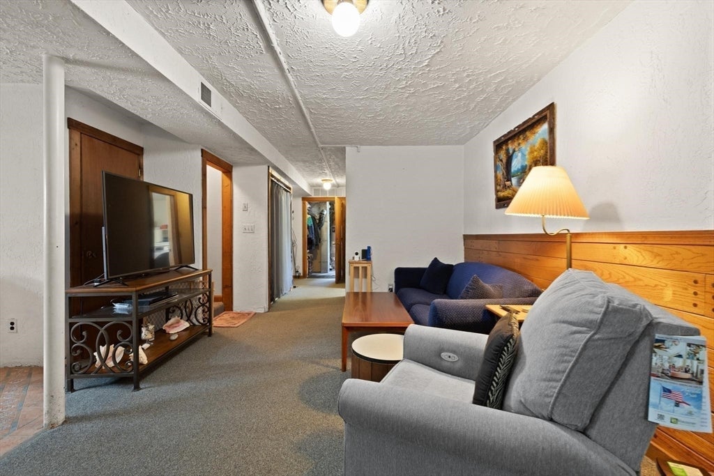 35 Marston St, Tewksbury, MA Photo #26