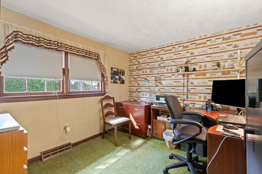 35 Marston St, Tewksbury, MA Photo #16