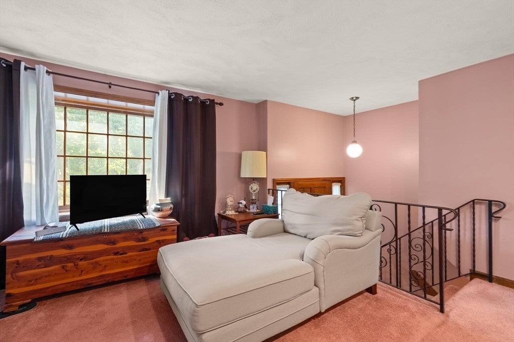 35 Marston St, Tewksbury, MA Photo #12