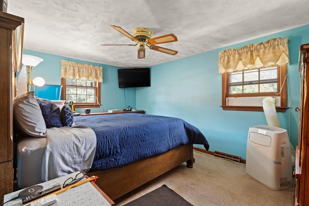 35 Marston St, Tewksbury, MA Photo #14